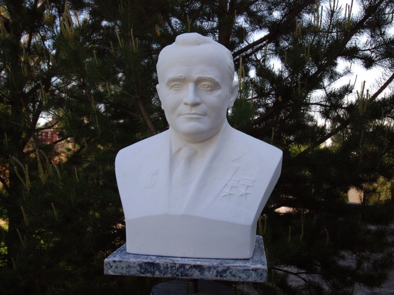 Portrait, bust Sergey Korolev